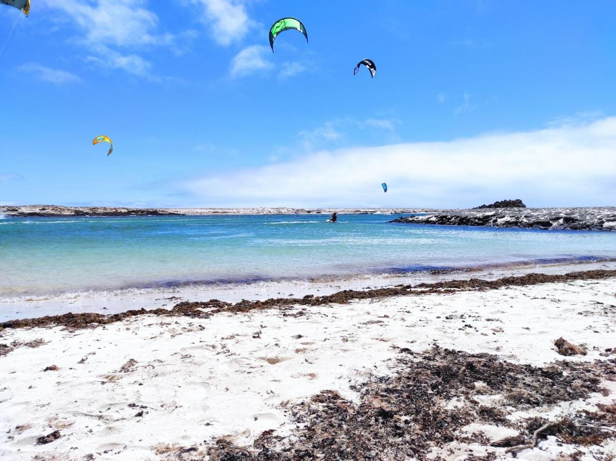 Enjoy Cotillo Bagian luar foto